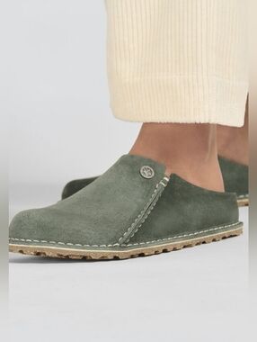 Birkenstock Zermatt Premium Suede Leather Clogs 42 in Thyme Green